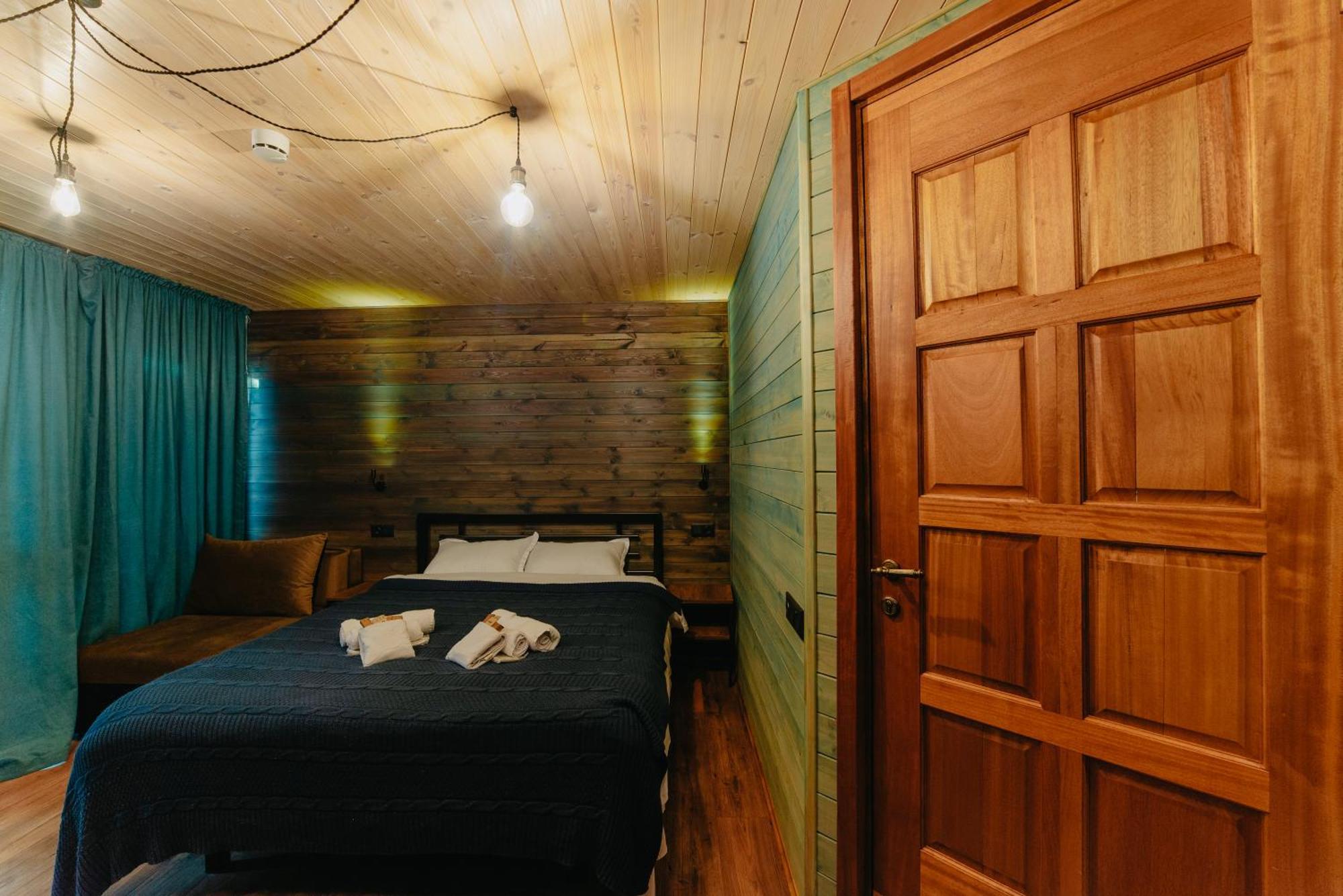 Wanderholic Hotel Telavi Luaran gambar