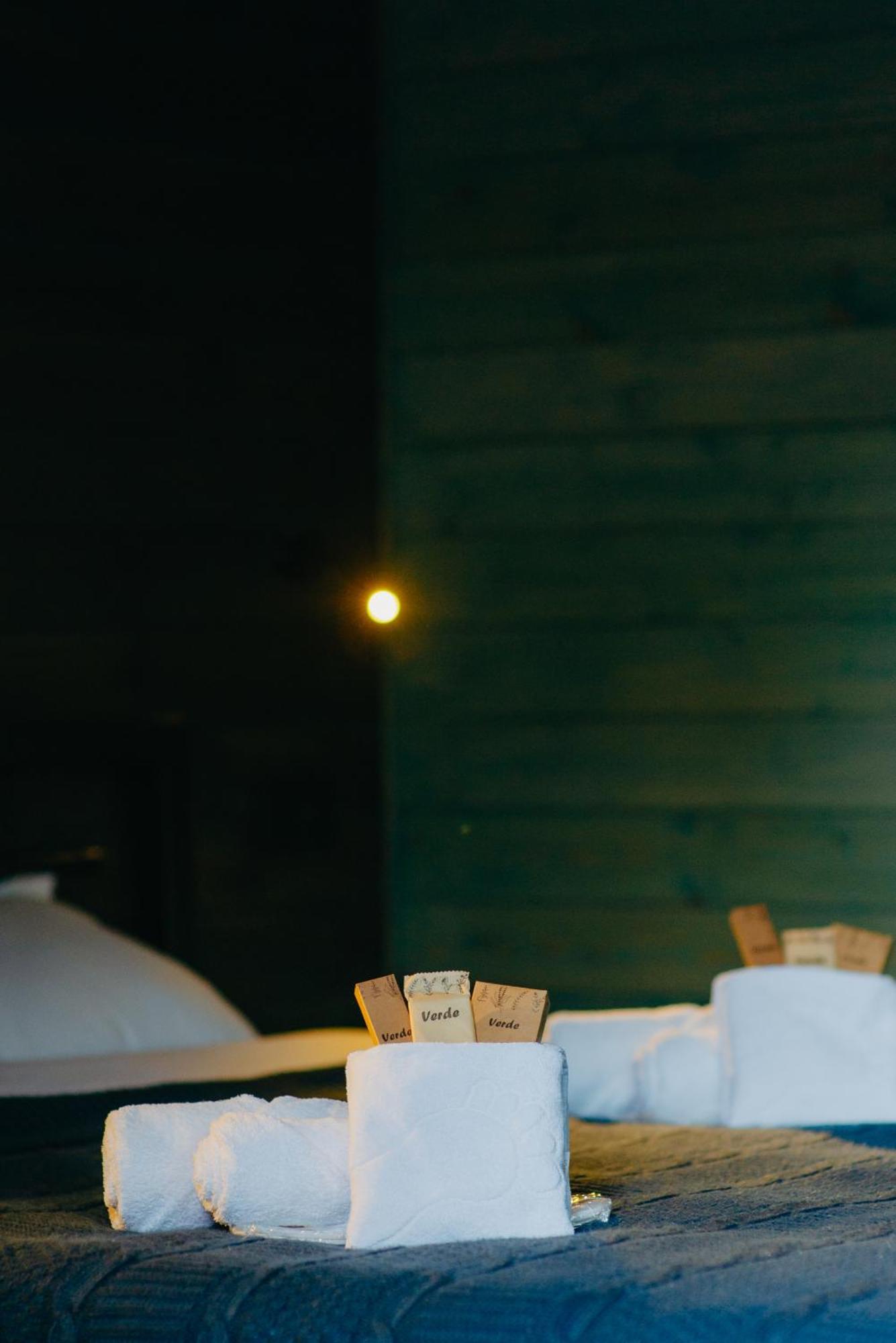 Wanderholic Hotel Telavi Luaran gambar