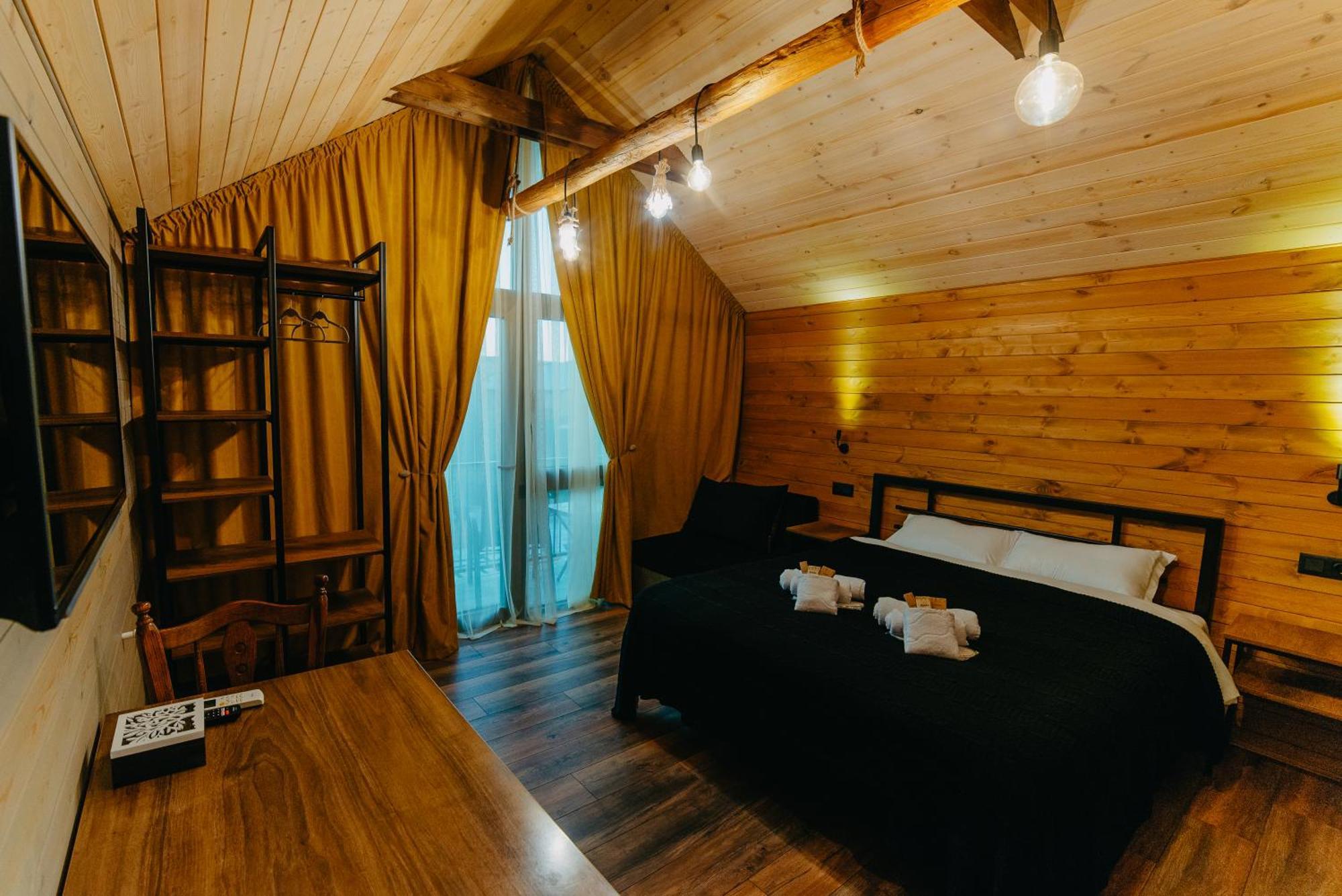 Wanderholic Hotel Telavi Luaran gambar